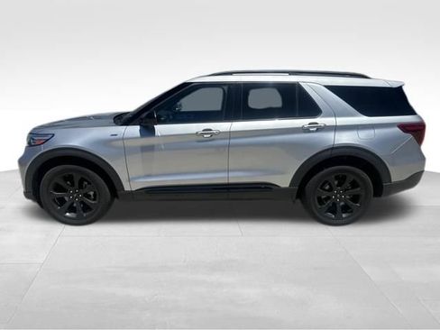 Used 2023 Ford Explorer ST-Line w/ Class IV Trailer Tow Package AWD/4WD image 2