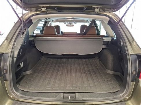 Used 2018 Subaru Outback 3.6R Touring image 31