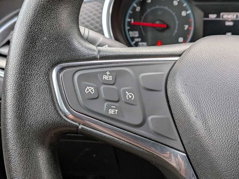 Used 2018 Chevrolet Malibu LT image 23