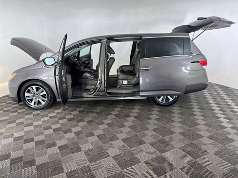 Used 2016 Honda Odyssey Touring image 12