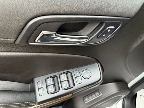 Used 2019 Chevrolet Tahoe LT image 23