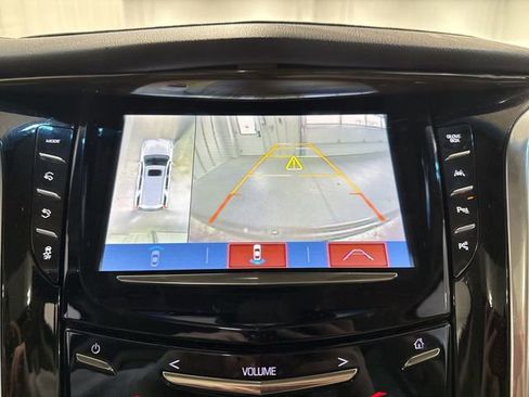 Used 2019 Cadillac Escalade ESV Luxury image 9