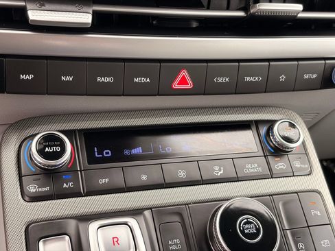 Used 2025 Hyundai Palisade SEL FWD image 25