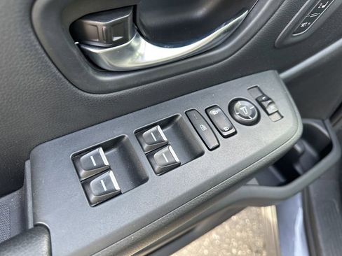 Certified 2023 Honda Pilot Touring image 19