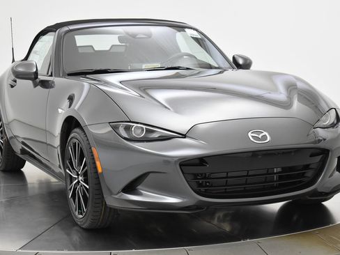 New 2026 MAZDA MX-5 Miata Grand Touring w/ Weather Package RWD image 12