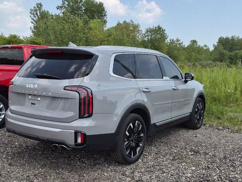Used 2023 Kia Telluride SX Prestige AWD/4WD image 3
