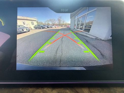 Used 2018 BMW 530i xDrive image 18