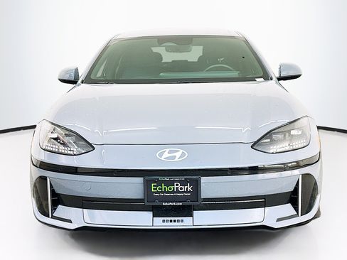 Used 2024 Hyundai Ioniq 6 SEL AWD/4WD image 2