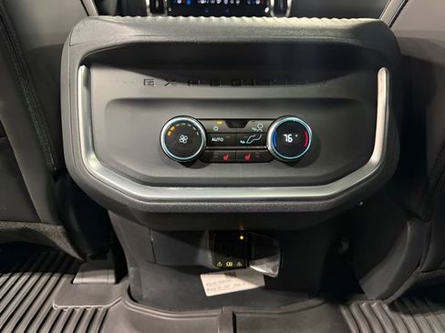 Used 2025 Ford Expedition Tremor AWD/4WD image 44