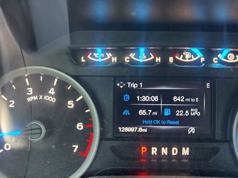 Used 2017 Ford F150 XLT w/ Equipment Group 302A Luxury image 4