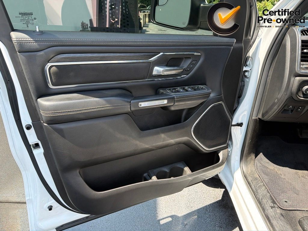 Used 2024 RAM 1500 Laramie AWD/4WD image 46