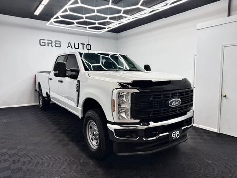 Used 2024 Ford F250 XL w/ FX4 Off-Road Package AWD/4WD image 1