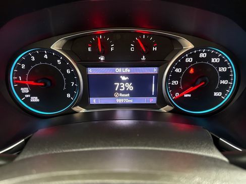 Used 2019 Chevrolet Equinox LT w/ Sun & Navigation Package FWD image 13