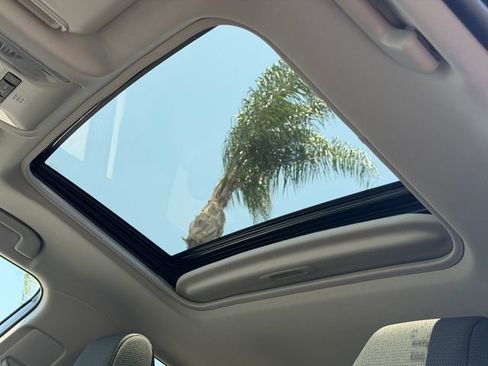Used 2025 Toyota RAV4 XLE w/ Convenience Package FWD image 15