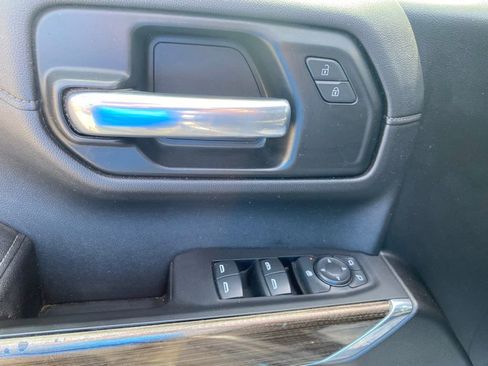 Used 2020 Chevrolet Silverado 1500 RST AWD/4WD image 23