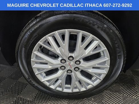 Used 2024 GMC Acadia Elevation w/ Luxury Package AWD/4WD image 13