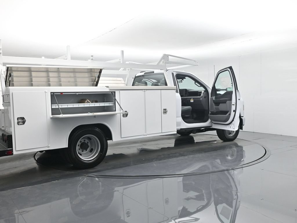 New 2026 Ford F350 XL w/ XL Chrome Package RWD image 5