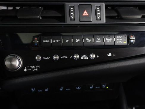 Used 2024 Lexus ES 350 F Sport w/ Technology Package image 50