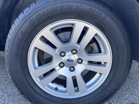 Used 2010 Ford Edge SE image 59