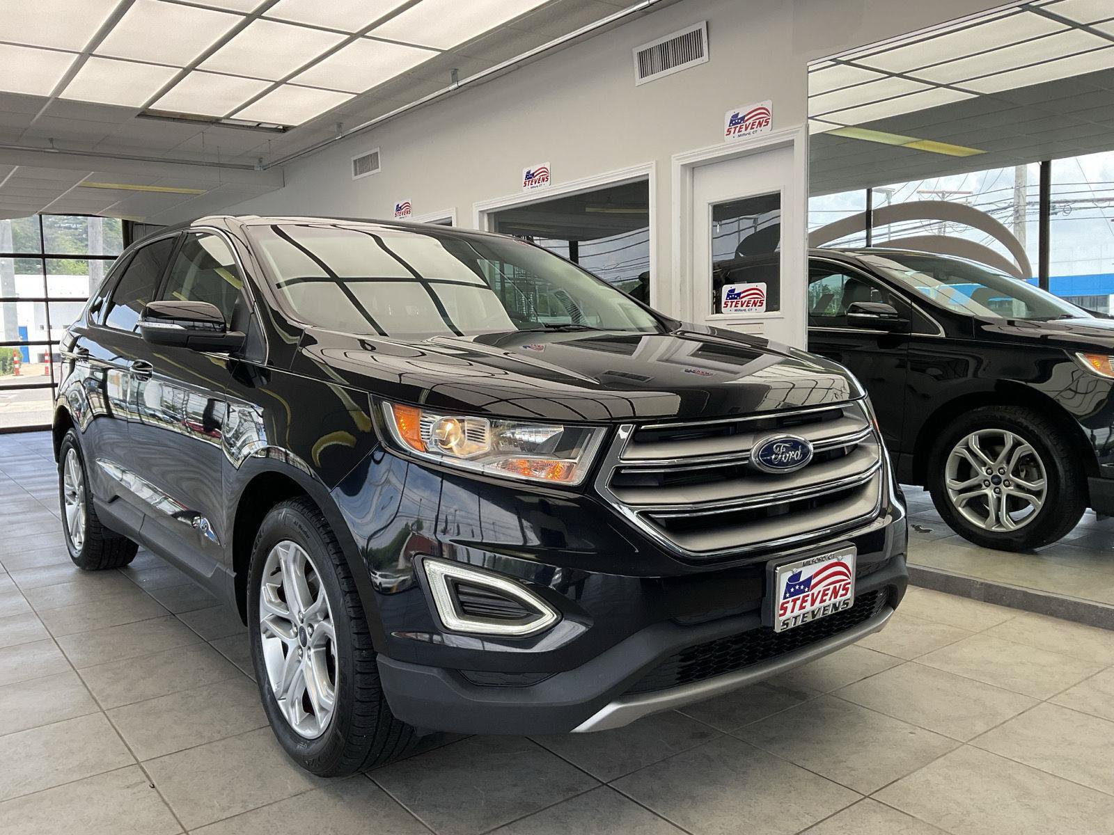 Used 2018 Ford Edge Titanium w/ Technology Package AWD/4WD image 1