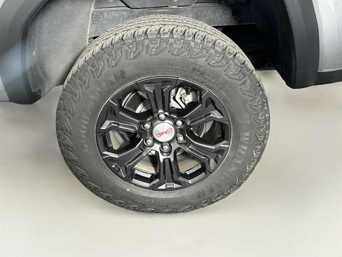 Used 2023 GMC Canyon Elevation w/ Convenience Package image 11