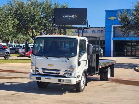 New 2024 Chevrolet Low Cab Forward RWD image 10