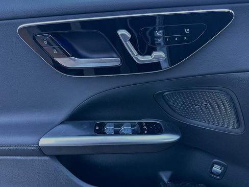 New 2025 Mercedes-Benz C 300 Sedan image 12