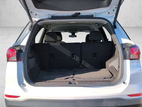Used 2024 Chevrolet Equinox LT AWD/4WD image 6