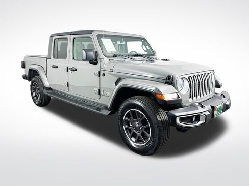 Used 2021 Jeep Gladiator Overland w/ Popular Equipment Package AWD/4WD image 1