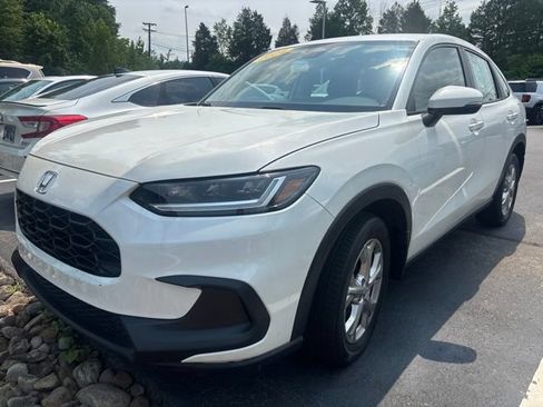 Used 2024 Honda HR-V LX image 3