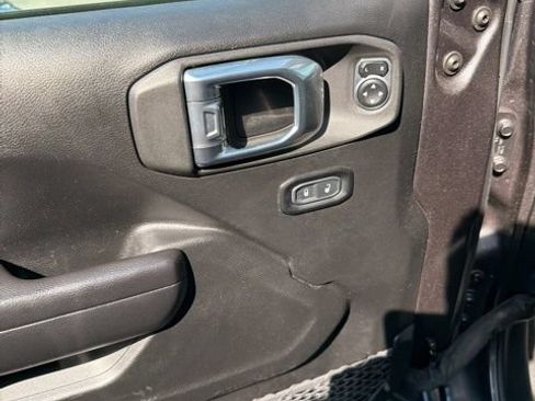 Used 2021 Jeep Wrangler Unlimited Sport AWD/4WD image 11