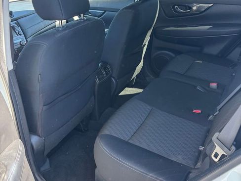 Used 2020 Nissan Rogue SV AWD/4WD image 12