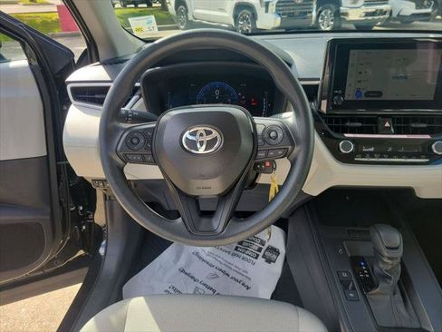 Certified 2026 Toyota Corolla Cross L FWD image 16