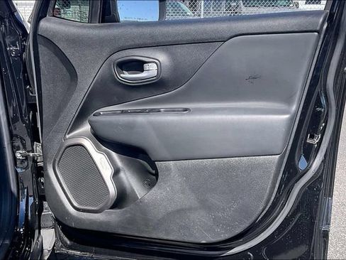 Used 2023 Jeep Renegade Limited AWD/4WD image 19