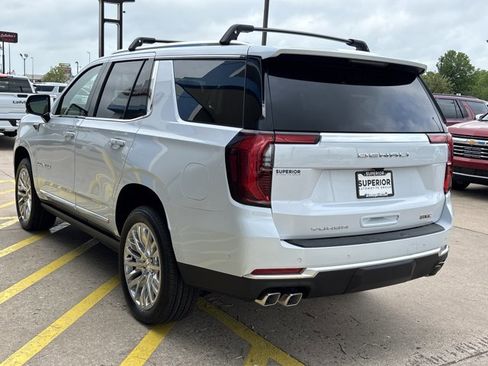 New 2026 GMC Yukon Denali w/ Sun & Power Step Package image 9