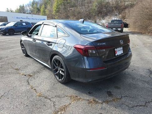 Used 2025 Honda Civic Sport image 3