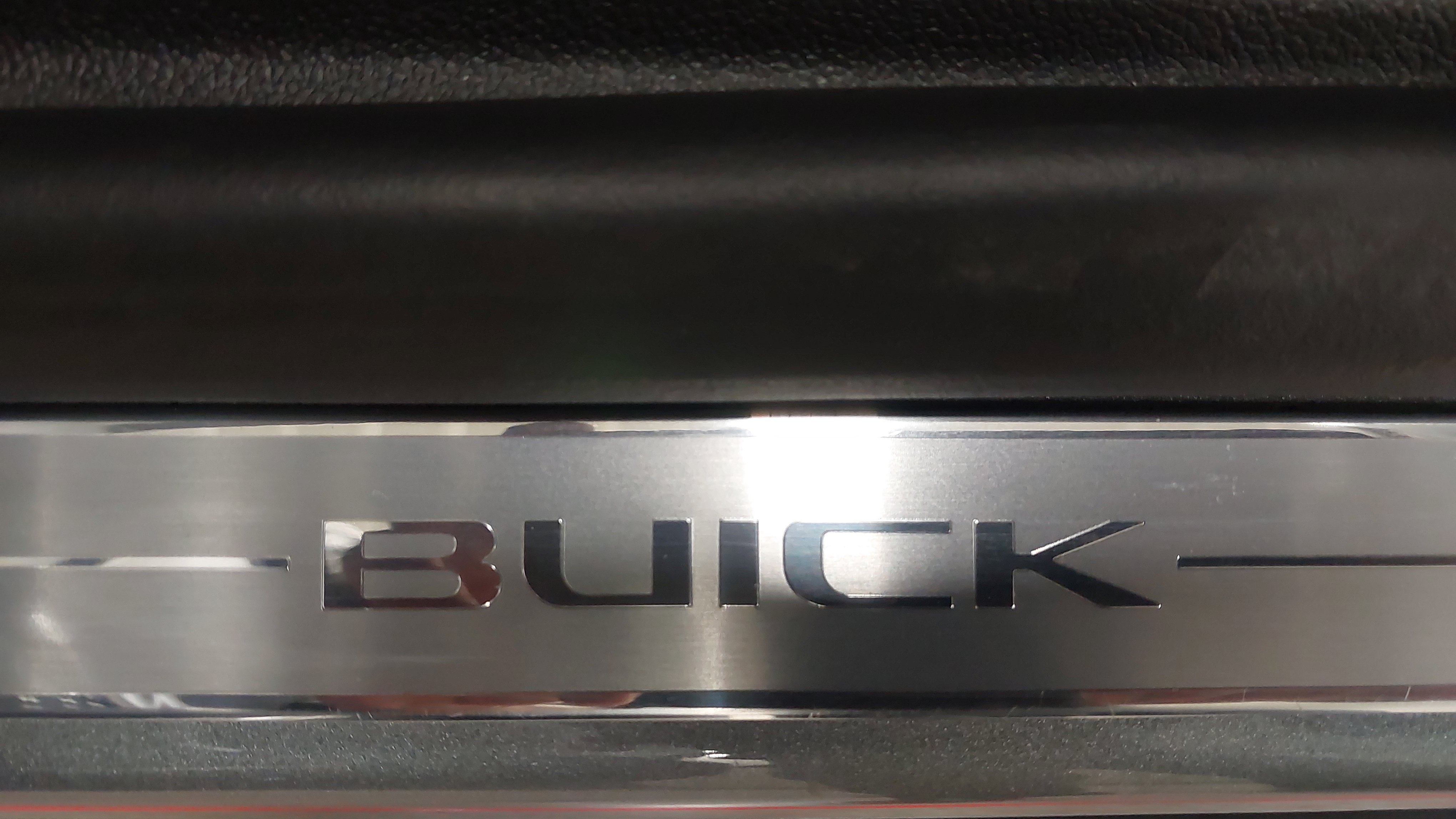 Used 2026 Buick Enclave Preferred w/ Power Package AWD/4WD image 35