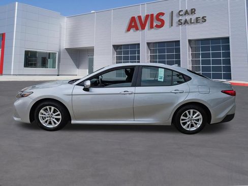 Used 2025 Toyota Camry LE FWD image 2