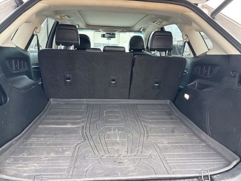 Used 2018 Ford Edge Titanium w/ Equipment Group 302A image 8