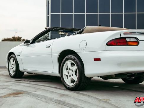 Used 1997 Chevrolet Camaro Z28 w/ Preferred Equipment Group 2 image 40