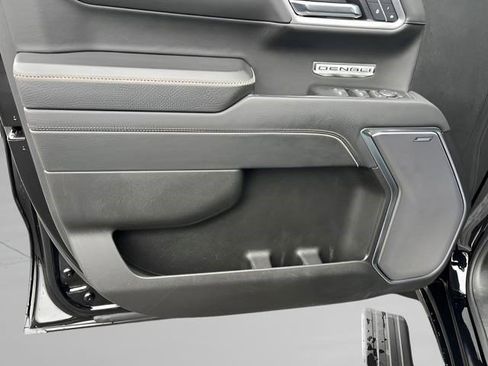 Certified 2025 GMC Sierra 1500 Denali AWD/4WD image 6