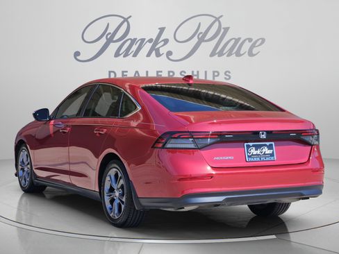 Used 2024 Honda Accord EX image 3