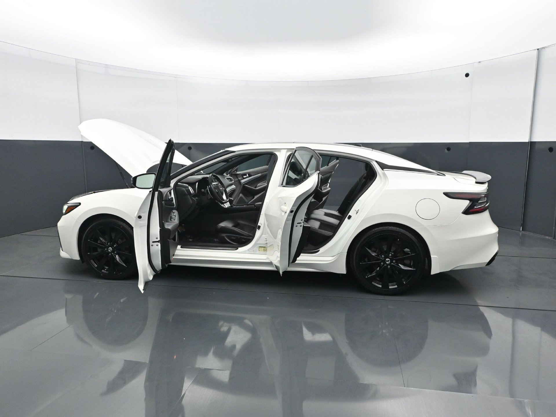 Used 2021 Nissan Maxima SR FWD image 28