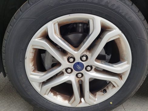 Used 2017 Ford Edge Titanium w/ Equipment Group 302A FWD image 31