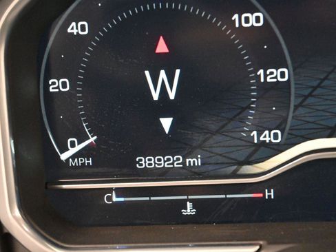 Used 2024 GMC Sierra 1500 AT4 w/ Technology Package image 21