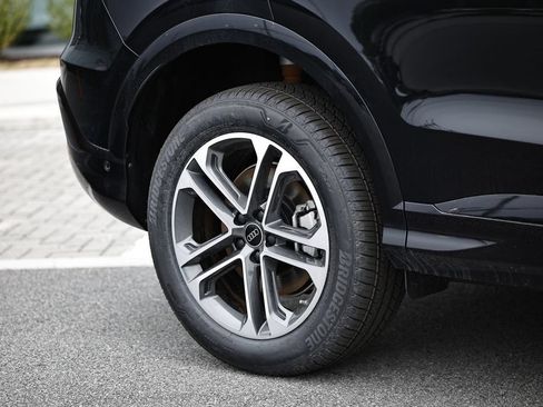 New 2026 Audi Q5 Premium AWD/4WD image 6