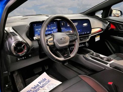 Used 2026 Chevrolet Equinox EV RS image 7