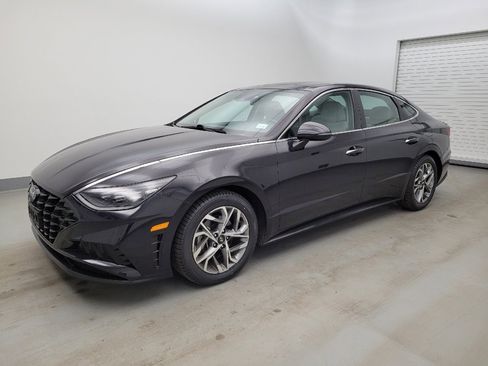 Used 2023 Hyundai Sonata SEL w/ Convenience Package image 2