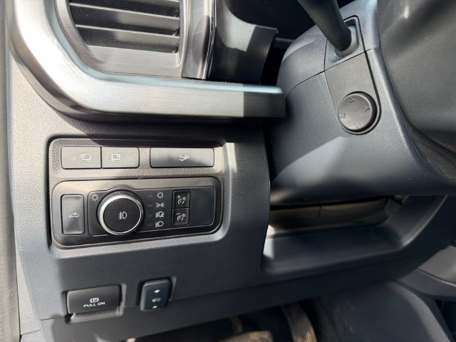 Used 2024 Ford F350 Lariat w/ Lariat Ultimate Package AWD/4WD image 23