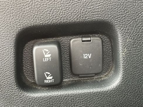 Used 2016 Ford Edge SEL w/ Equipment Group 201A AWD/4WD image 18